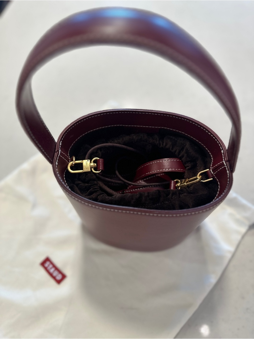 NEW STAUD Red Leather Bucket Bag - Picture 4 of 8